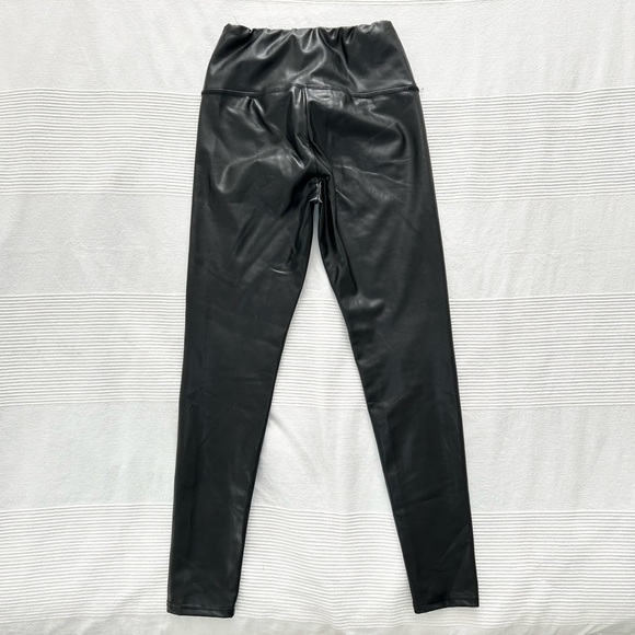 Design Lab High Waist Faux Leather Leggings - Picture 5 of 14